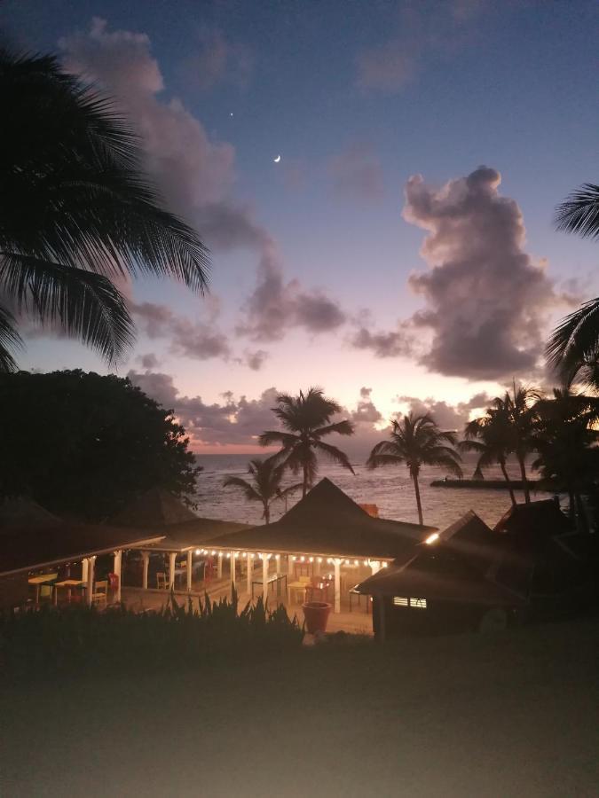 At Home Sainte-Anne  Bagian luar foto