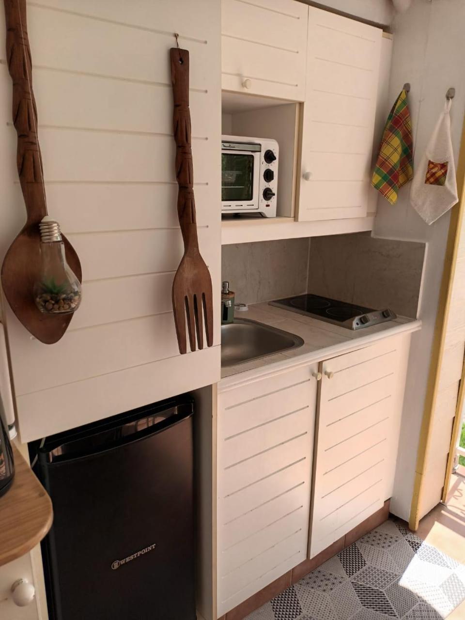 At Home Sainte-Anne  Bagian luar foto